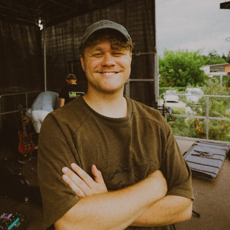 4C6A9B0D-B2E7-4519-B52B-0C7339A29AD5